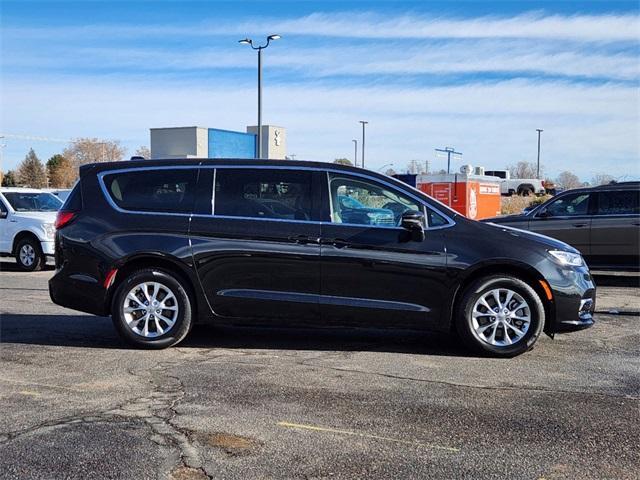 used 2023 Chrysler Pacifica car, priced at $37,197