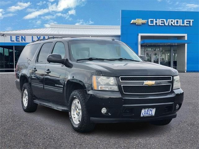 used 2010 Chevrolet Suburban car, priced at $13,587