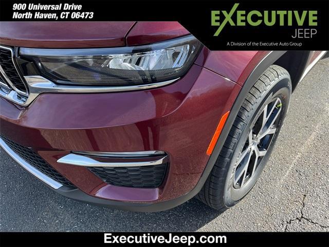 new 2025 Jeep Grand Cherokee car, priced at $45,457