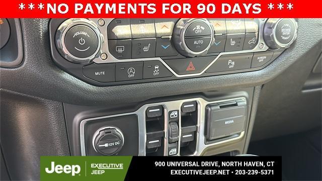 new 2025 Jeep Wrangler car, priced at $45,278