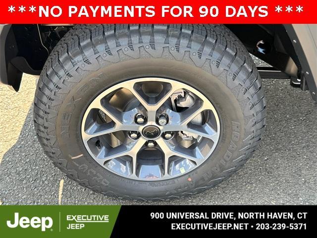 new 2025 Jeep Wrangler car, priced at $45,278