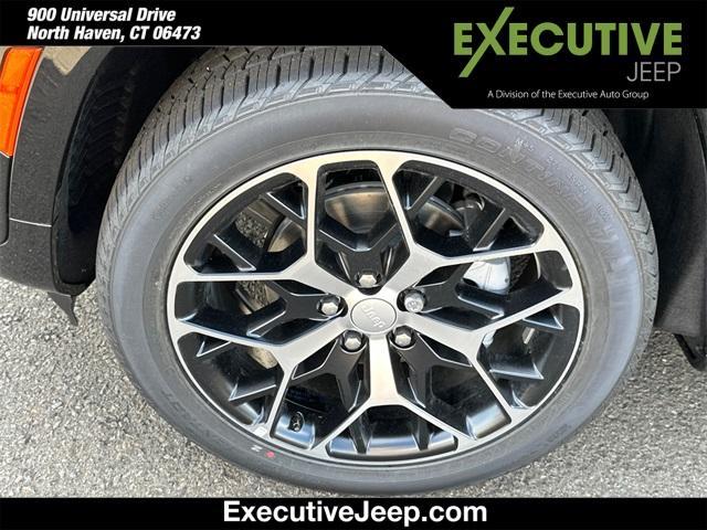 new 2025 Jeep Grand Cherokee car, priced at $65,301