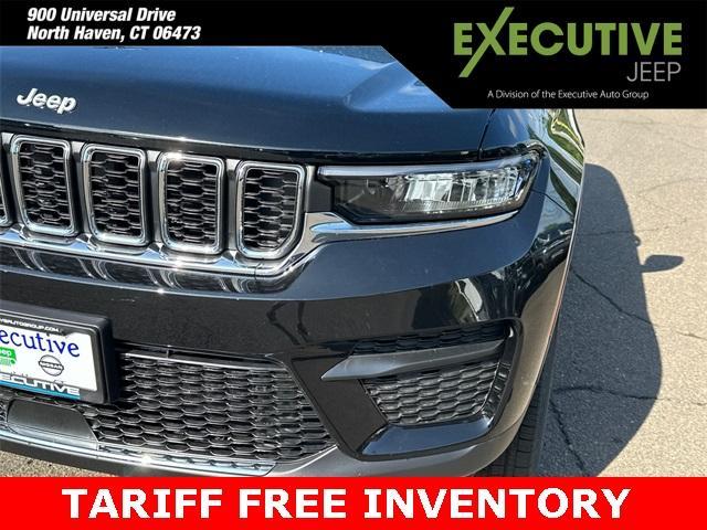 new 2025 Jeep Grand Cherokee car, priced at $38,928