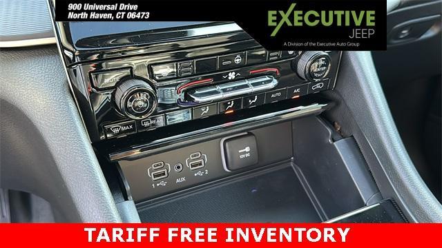new 2025 Jeep Grand Cherokee car, priced at $38,928