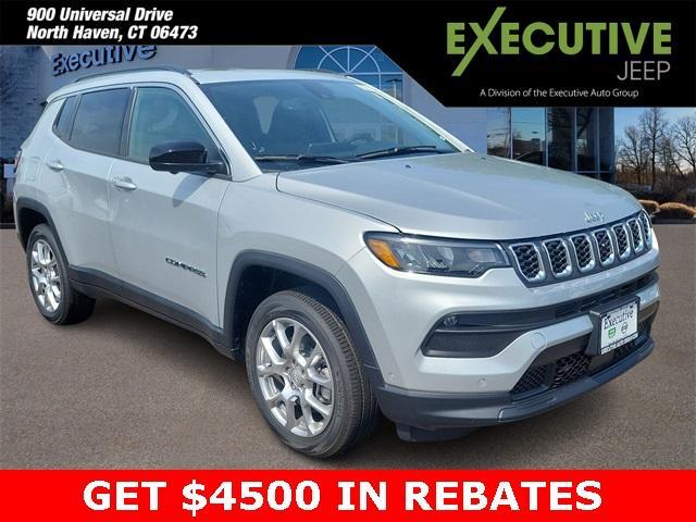 new 2024 Jeep Compass car, priced at $30,999