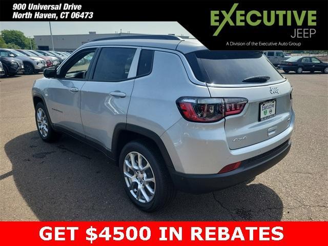 new 2024 Jeep Compass car, priced at $30,999