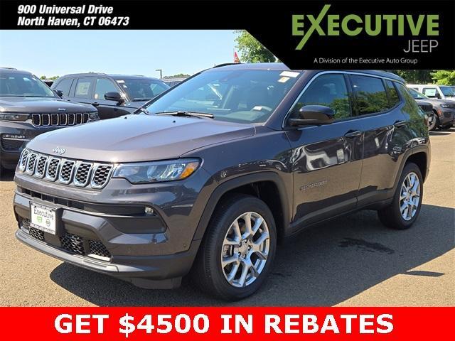 new 2024 Jeep Compass car, priced at $30,999