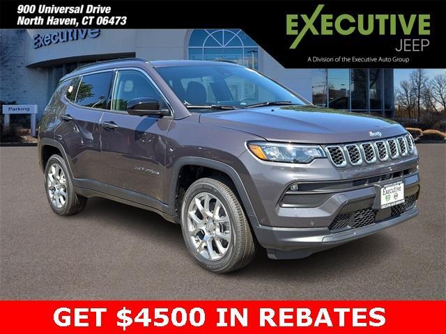 new 2024 Jeep Compass car, priced at $30,999