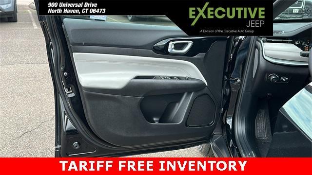new 2025 Jeep Compass car, priced at $32,697