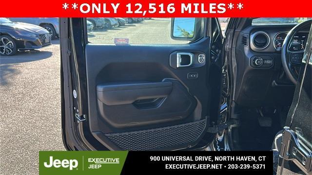 used 2021 Jeep Wrangler Unlimited car, priced at $32,997