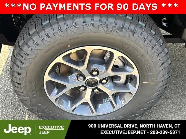 new 2025 Jeep Wrangler car, priced at $45,286