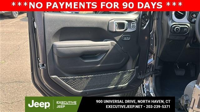 new 2025 Jeep Wrangler car, priced at $45,286