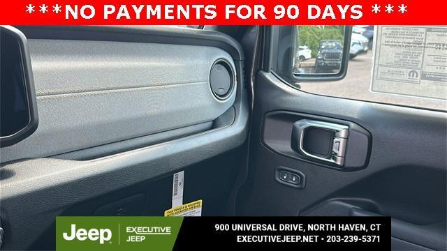 new 2025 Jeep Wrangler car, priced at $45,286