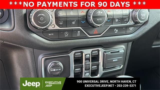 new 2025 Jeep Wrangler car, priced at $45,286