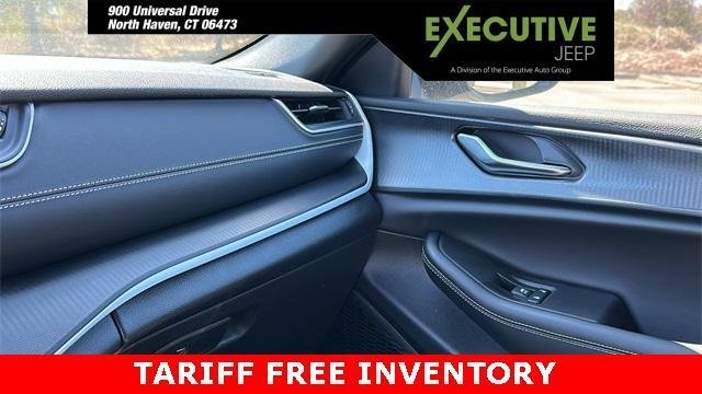 new 2025 Jeep Grand Cherokee car, priced at $41,782