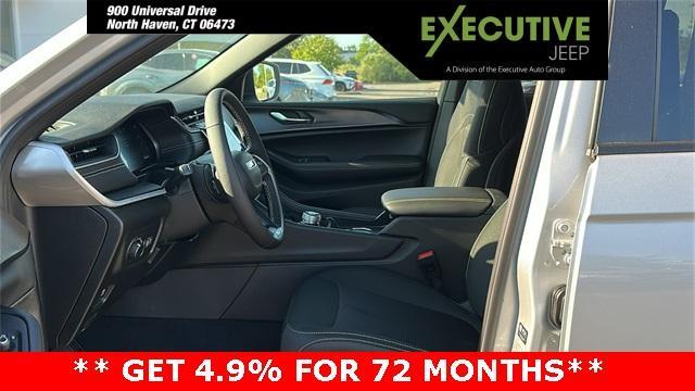 new 2025 Jeep Grand Cherokee car, priced at $39,415