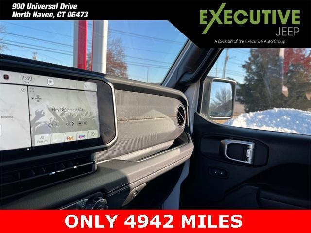 used 2024 Jeep Gladiator car, priced at $46,998