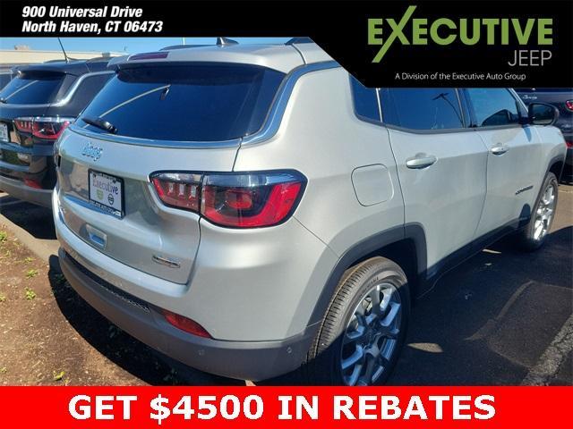 new 2024 Jeep Compass car, priced at $30,999