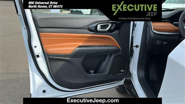new 2025 Jeep Compass car, priced at $36,857