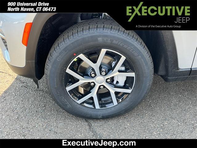 new 2025 Jeep Grand Cherokee car, priced at $45,106