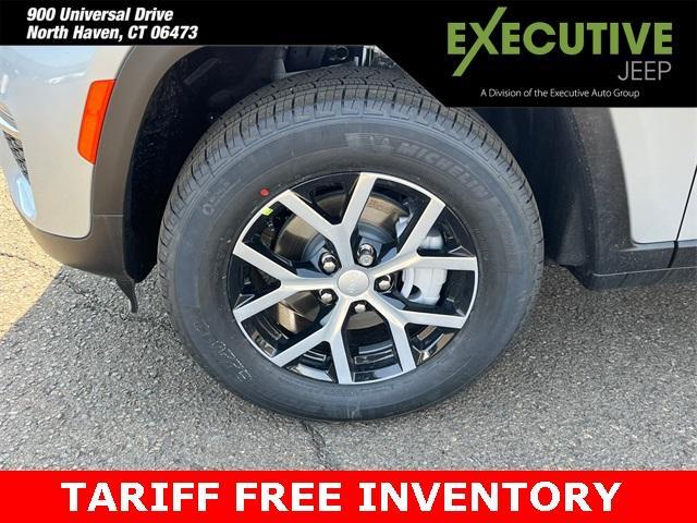 new 2025 Jeep Grand Cherokee car, priced at $44,606