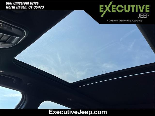 new 2025 Jeep Grand Cherokee car, priced at $45,106