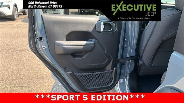 new 2025 Jeep Wrangler car, priced at $53,725