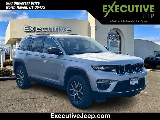 new 2025 Jeep Grand Cherokee car, priced at $47,301