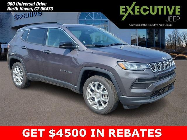 new 2024 Jeep Compass car, priced at $30,999