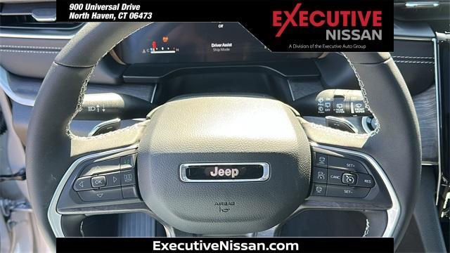 new 2025 Jeep Grand Cherokee car, priced at $49,217