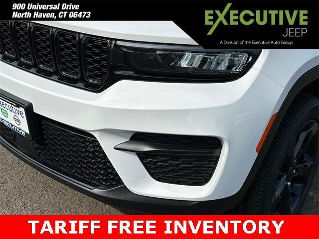 new 2025 Jeep Grand Cherokee car, priced at $43,404