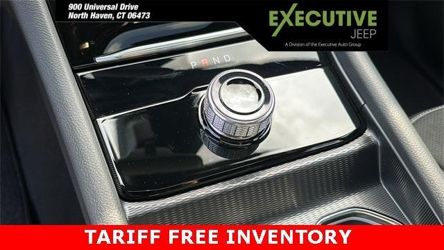 new 2025 Jeep Grand Cherokee car, priced at $43,404