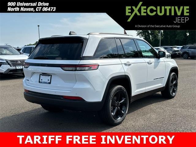 new 2025 Jeep Grand Cherokee car, priced at $43,404
