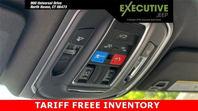 new 2025 Jeep Grand Cherokee car, priced at $45,253