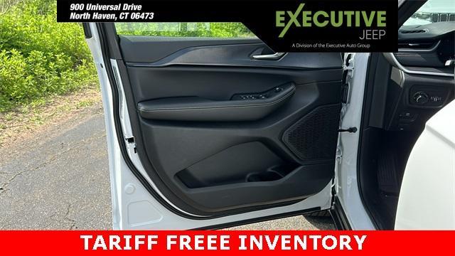 new 2025 Jeep Grand Cherokee car, priced at $45,253