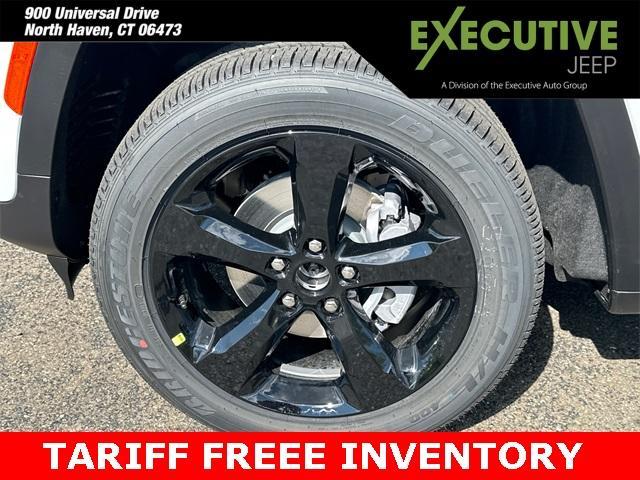 new 2025 Jeep Grand Cherokee car, priced at $45,253