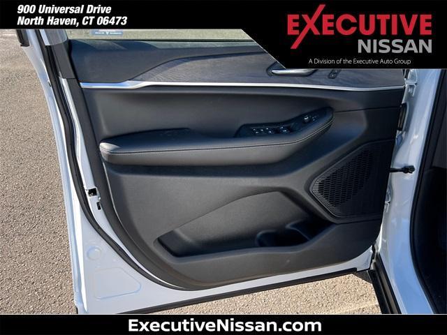 new 2025 Jeep Grand Cherokee car, priced at $46,057