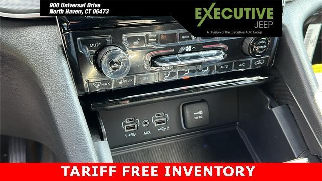 new 2025 Jeep Grand Cherokee car, priced at $41,660