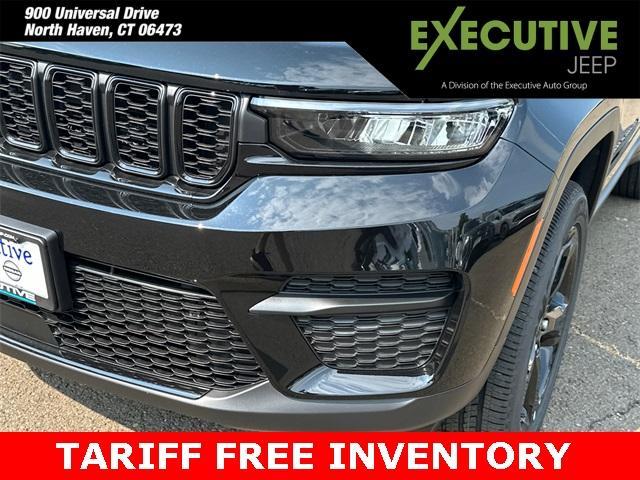 new 2025 Jeep Grand Cherokee car, priced at $45,762