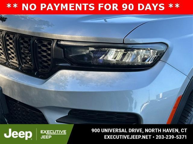 new 2025 Jeep Grand Cherokee car, priced at $42,295