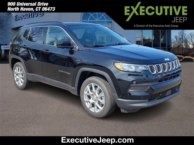 new 2024 Jeep Compass car, priced at $37,999