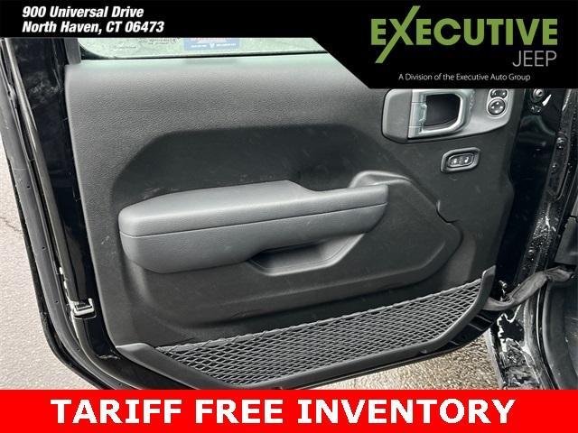new 2025 Jeep Wrangler car, priced at $45,411