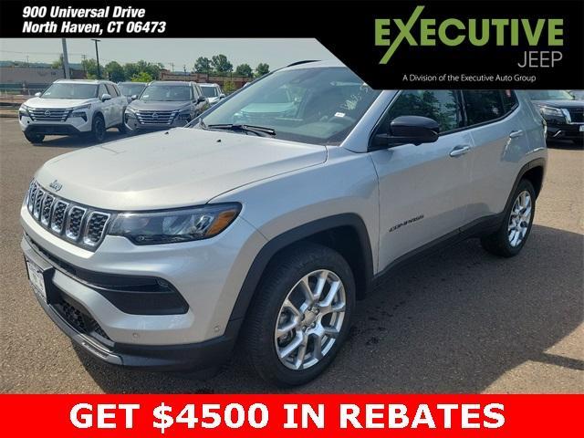 new 2024 Jeep Compass car, priced at $30,999