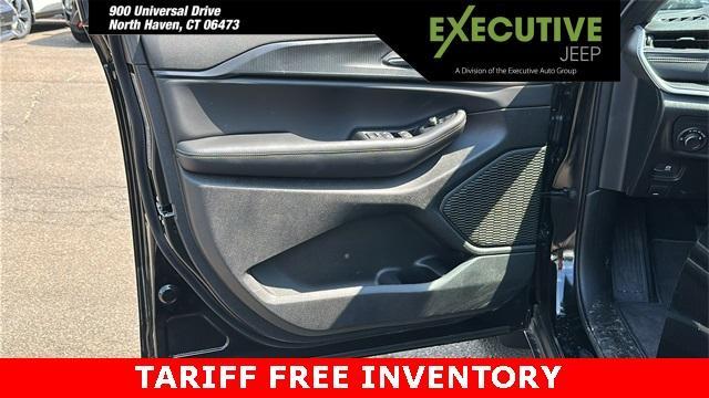 new 2025 Jeep Grand Cherokee L car, priced at $43,894