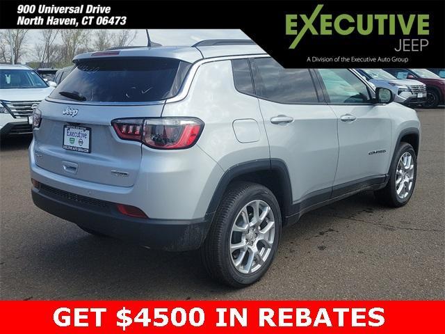 new 2024 Jeep Compass car, priced at $30,999