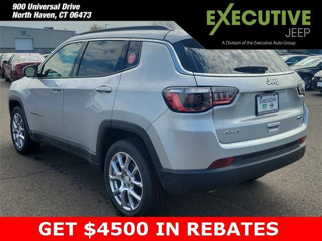 new 2024 Jeep Compass car, priced at $30,999