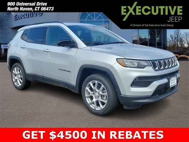 new 2024 Jeep Compass car, priced at $30,999