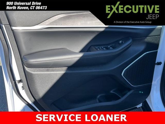 new 2025 Jeep Grand Cherokee car, priced at $48,426