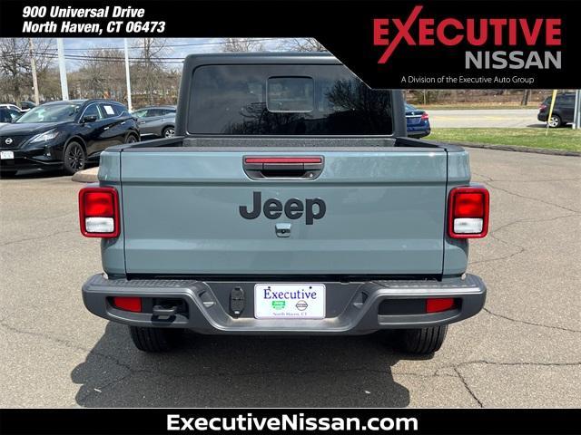 new 2025 Jeep Gladiator car, priced at $43,231