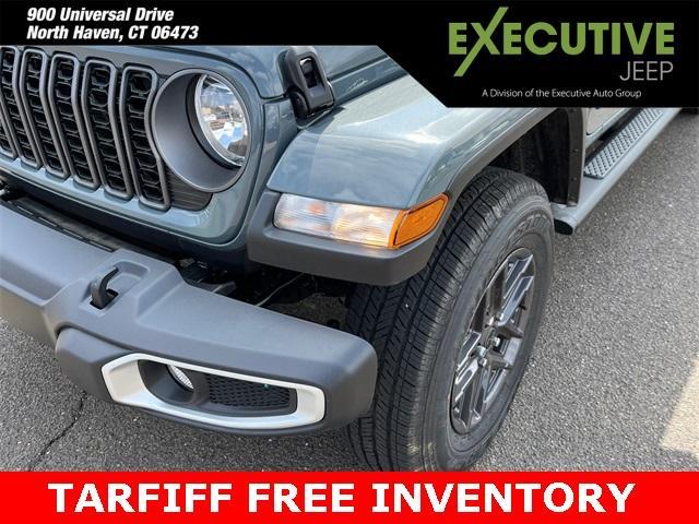 new 2025 Jeep Gladiator car, priced at $46,481
